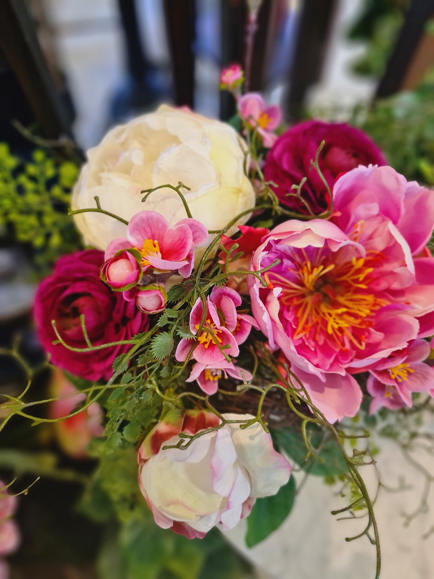 Blumenstrauß mit Pfingstrosen kurz