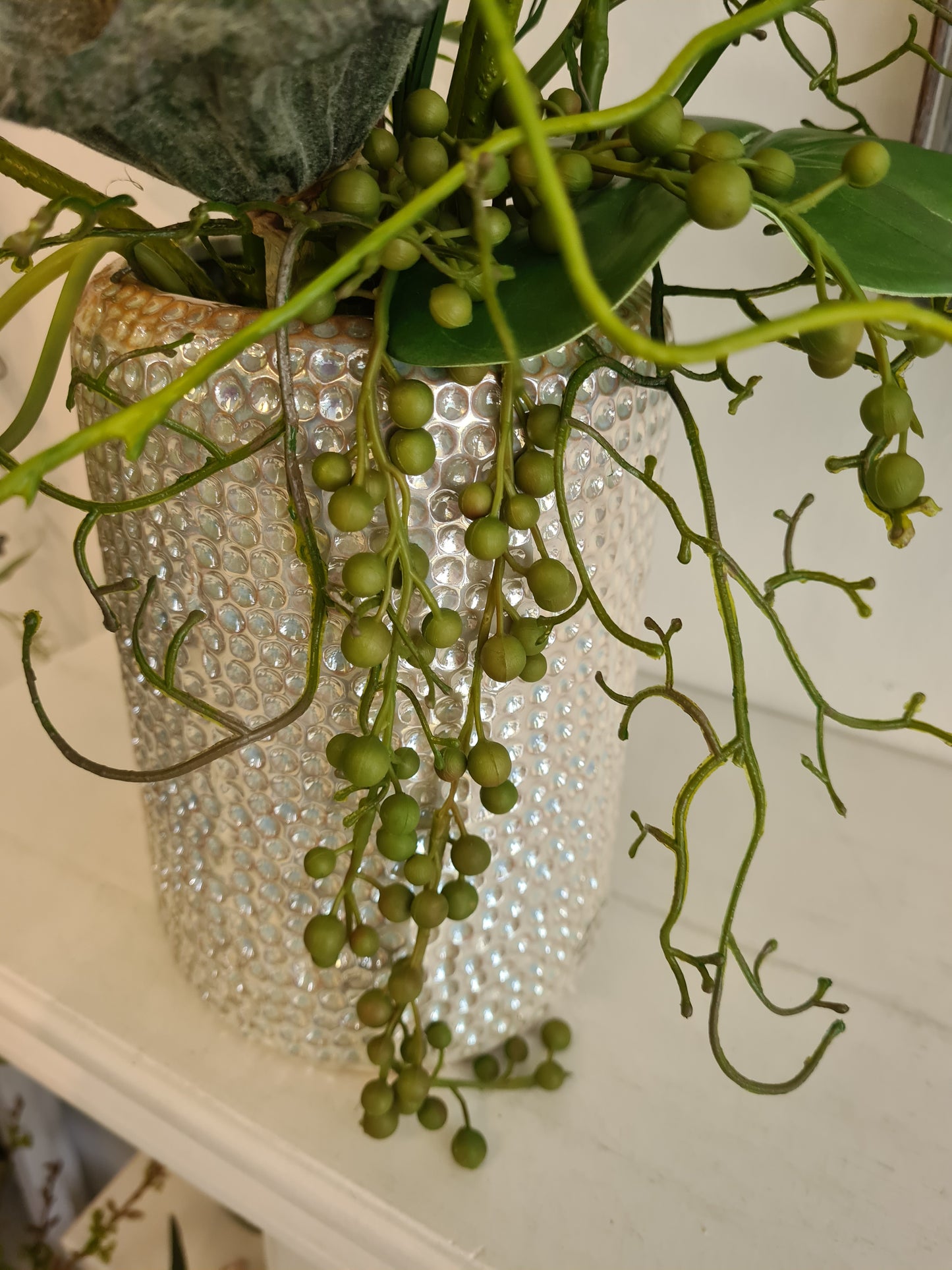Gesteck Seerose in Perlmut Vase