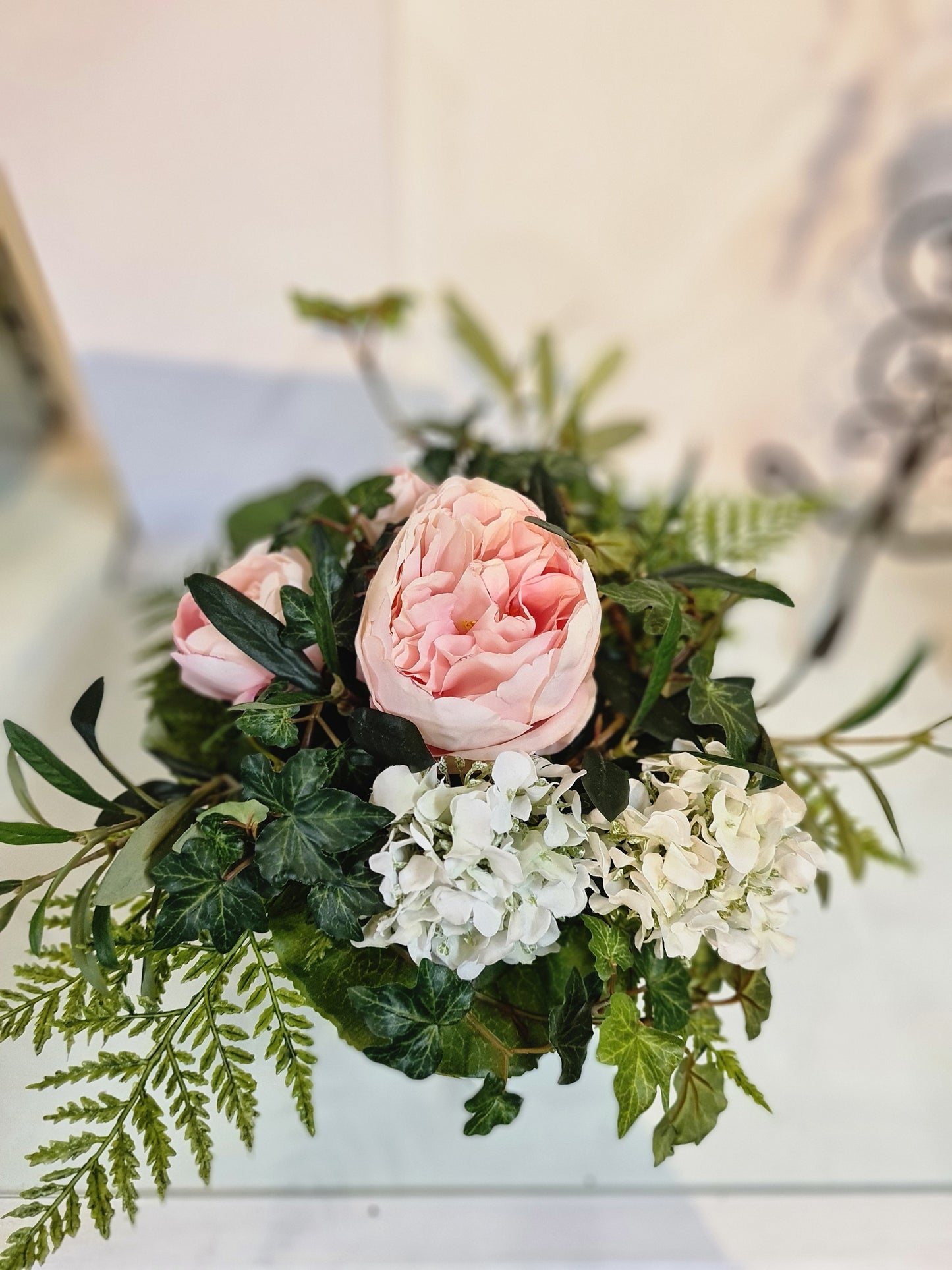 Blumenstrauß mit rosa Rosen & Schneeball