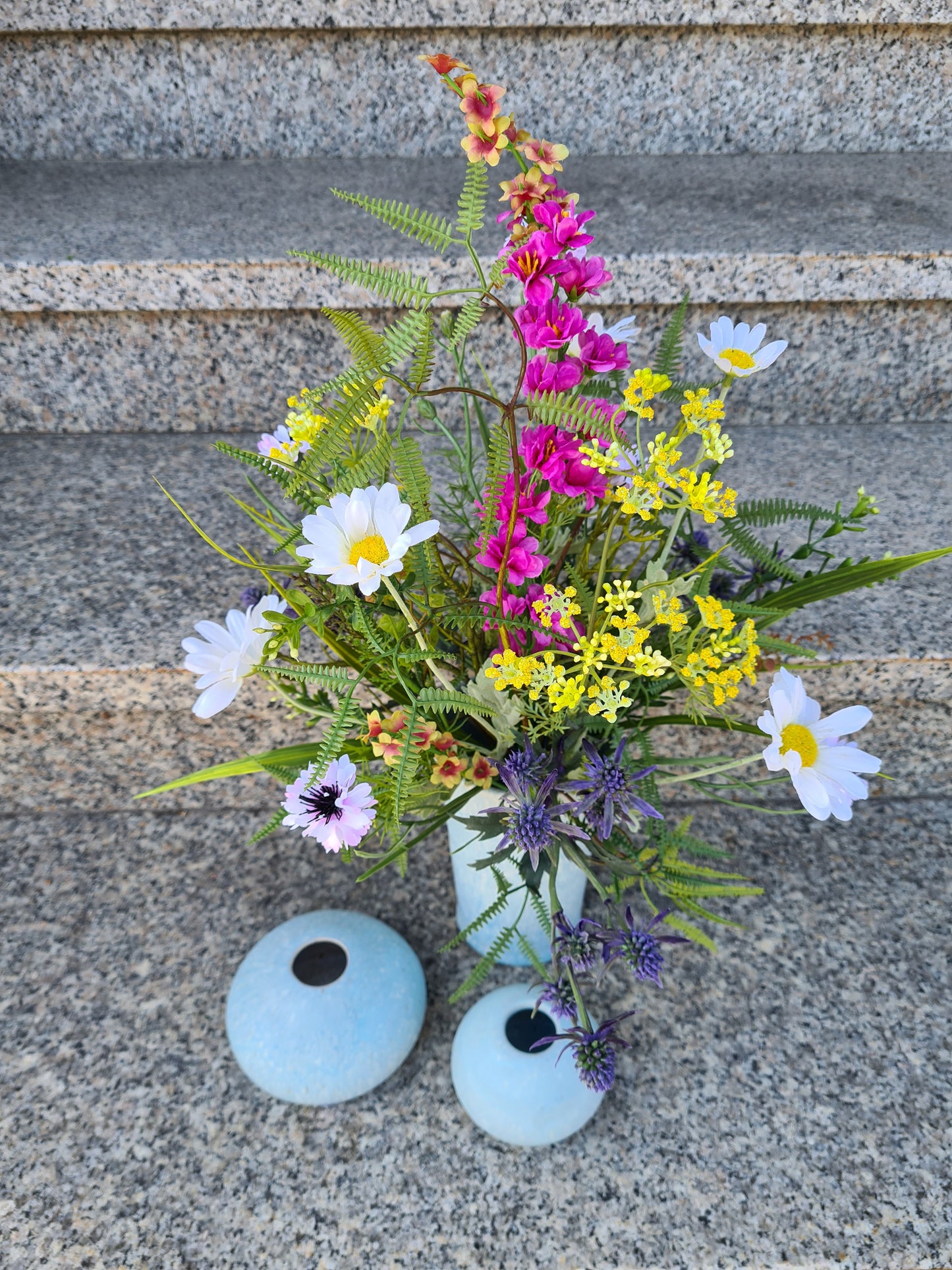 Blumenstrauß mit Wiesenblumen Margerita
