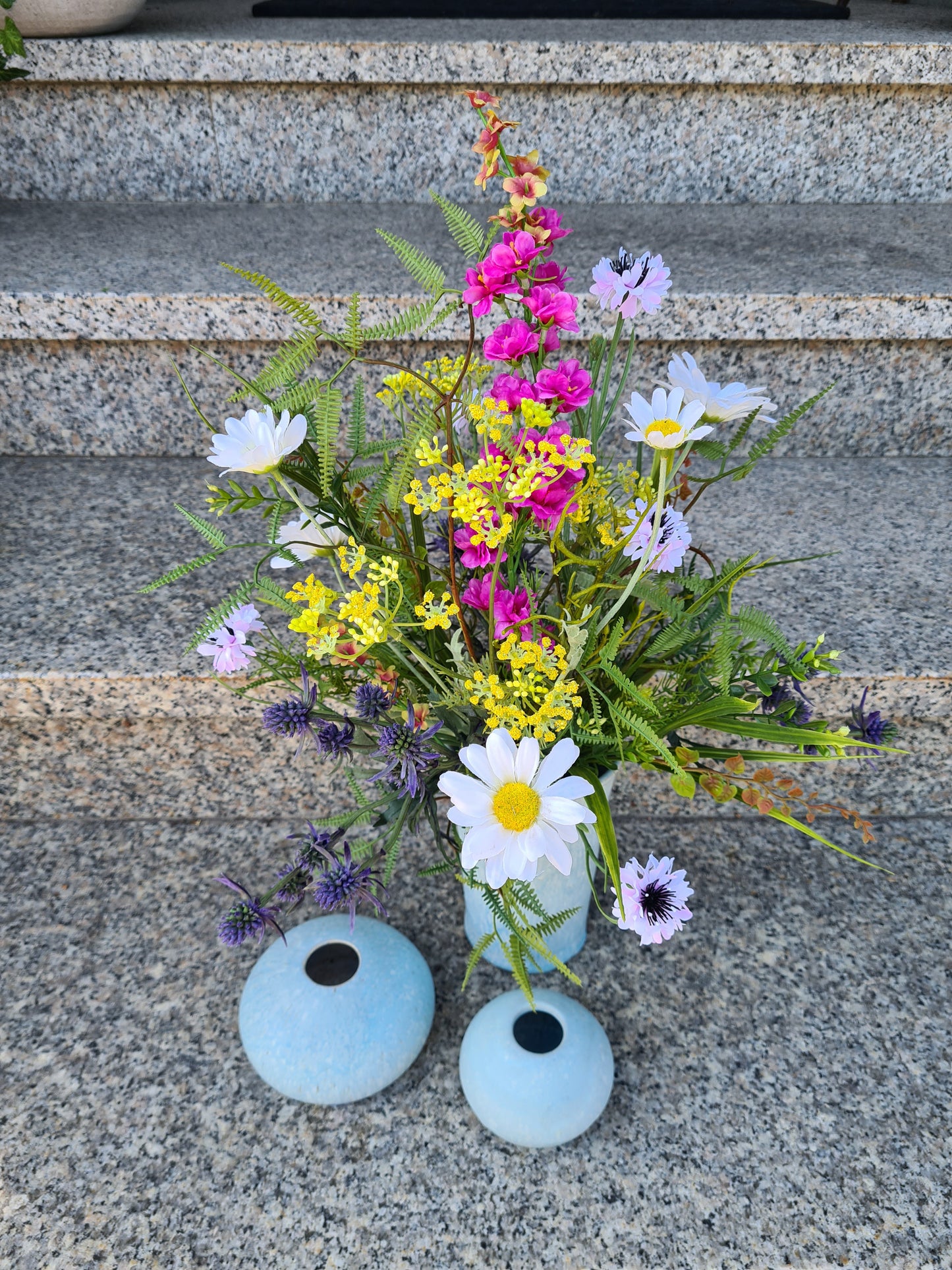 Blumenstrauß mit Wiesenblumen Margerita